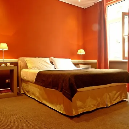Semeli 2* Athens